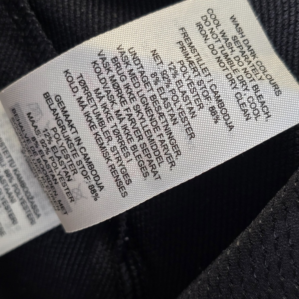 Gymshark Venture Joggers Black Cargo Pants‎ Leggings Travel Hiking Size Medium - Picture 10 of 15